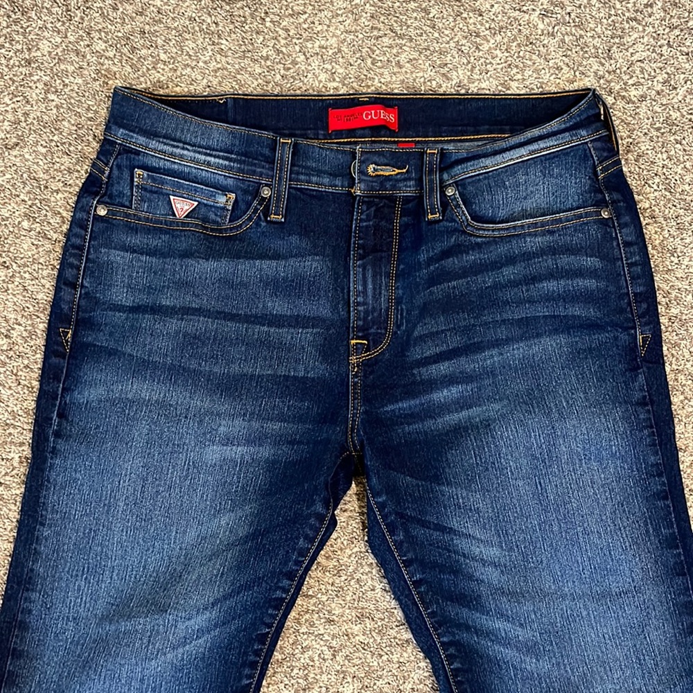 Men's guess jeans 33x30 slim straight.